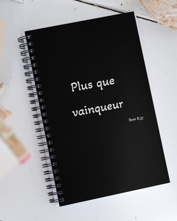 Carnet à spirale « Plus que vainqueur »