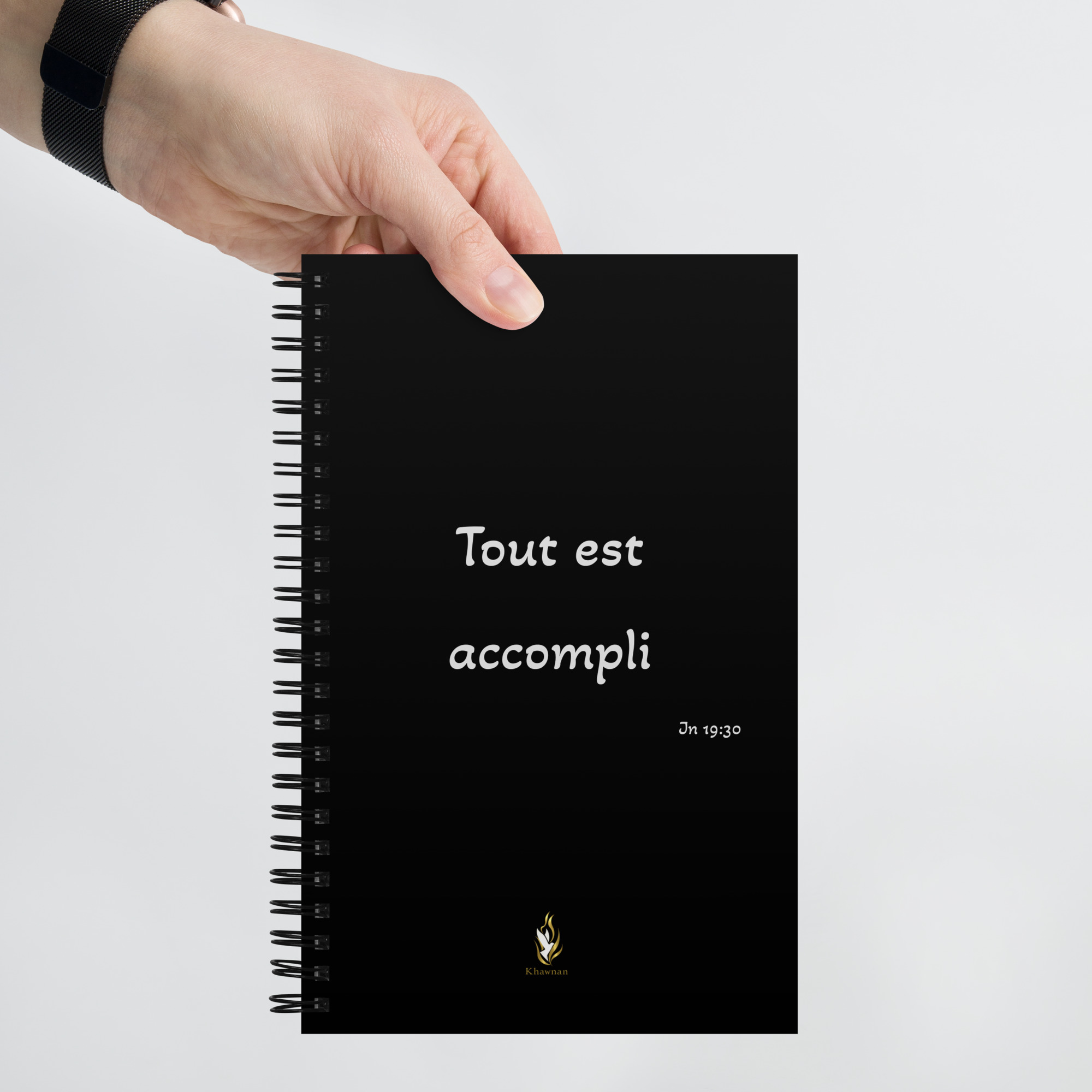 Carnet à spirale KHAWNAN, parole « Tout est accompli ».