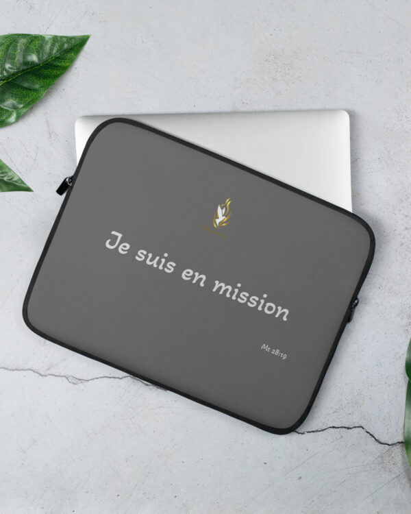 Housse pour ordinateur portable KHAWNAN, parole « Je suis en mission ».