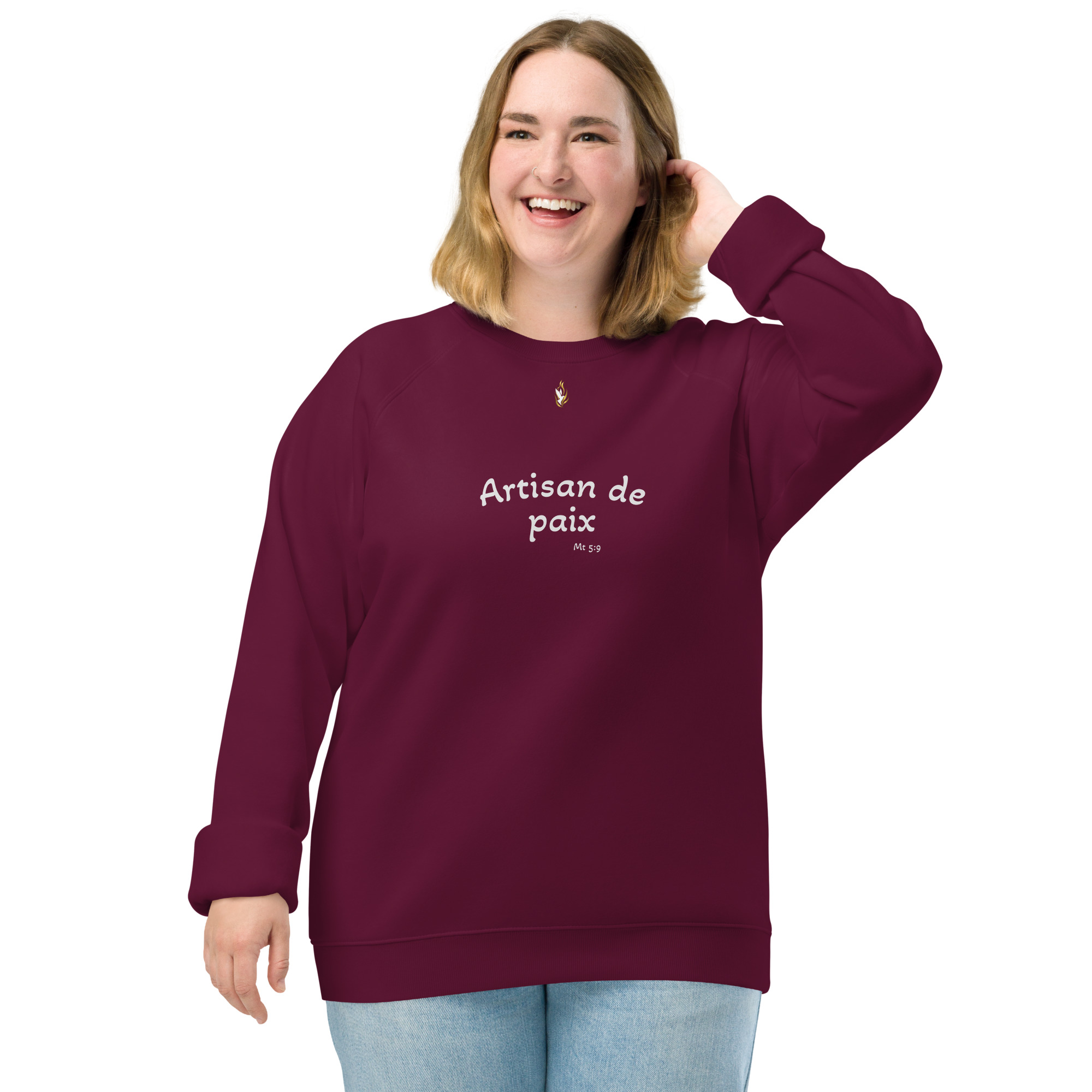 Sweatshirt écologique unisexe KHAWNAN bordeaux profond, parole « Artisan de paix », vue de face.