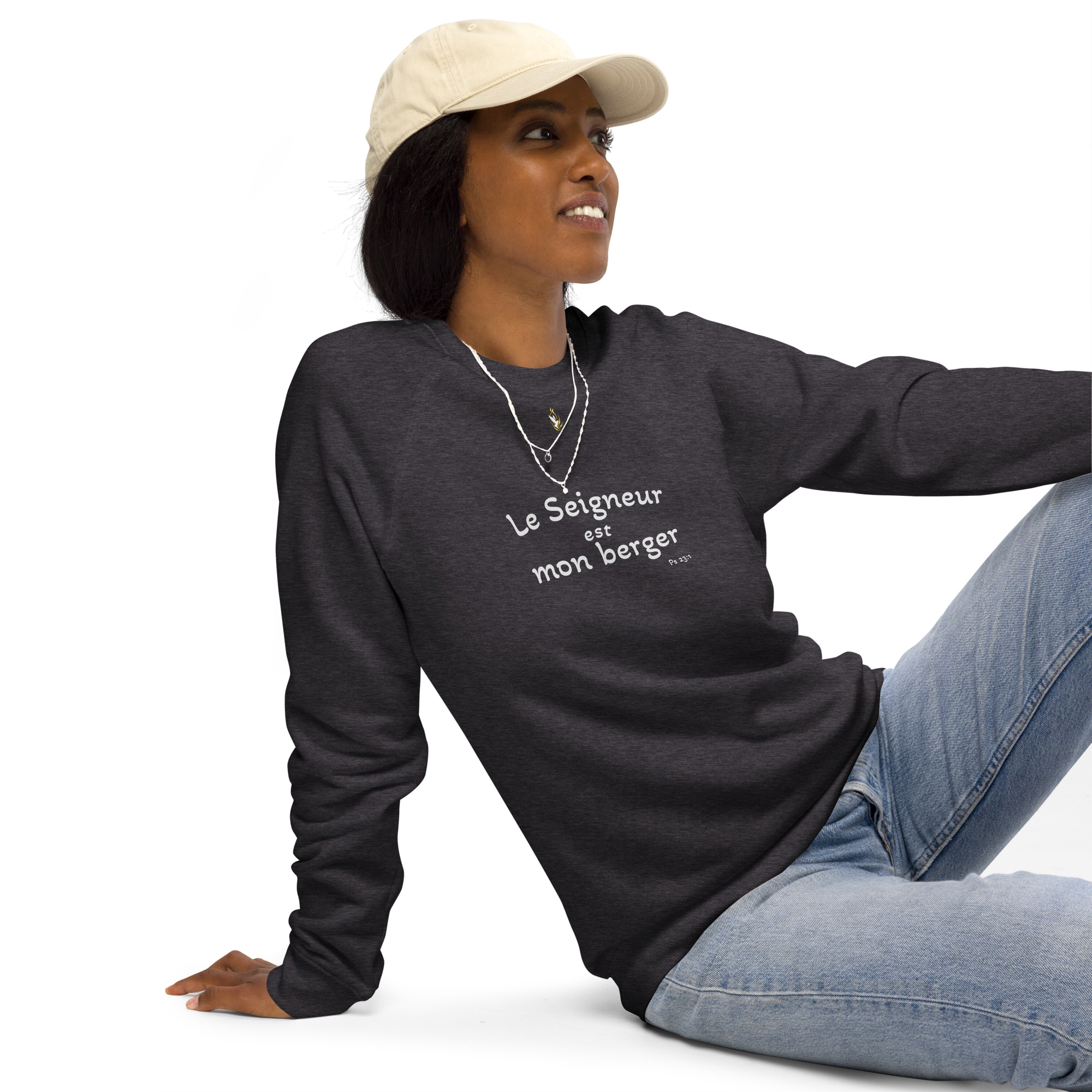 Sweatshirt écologique unisexe KHAWNAN anthracite chiné, parole « Le Seigneur est mon berger », vue de face.