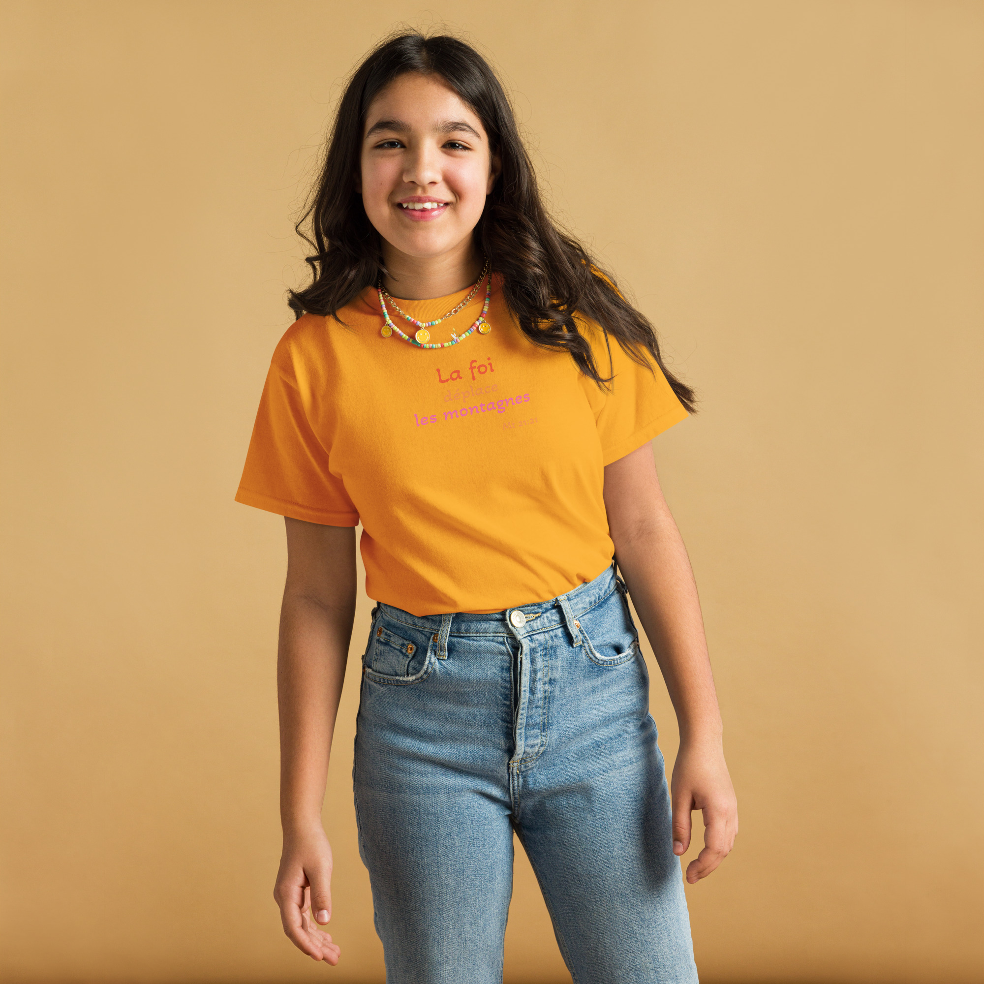 T-shirt classique enfant KHAWNAN, parole « La foi déplace les montagnes », vue de face.