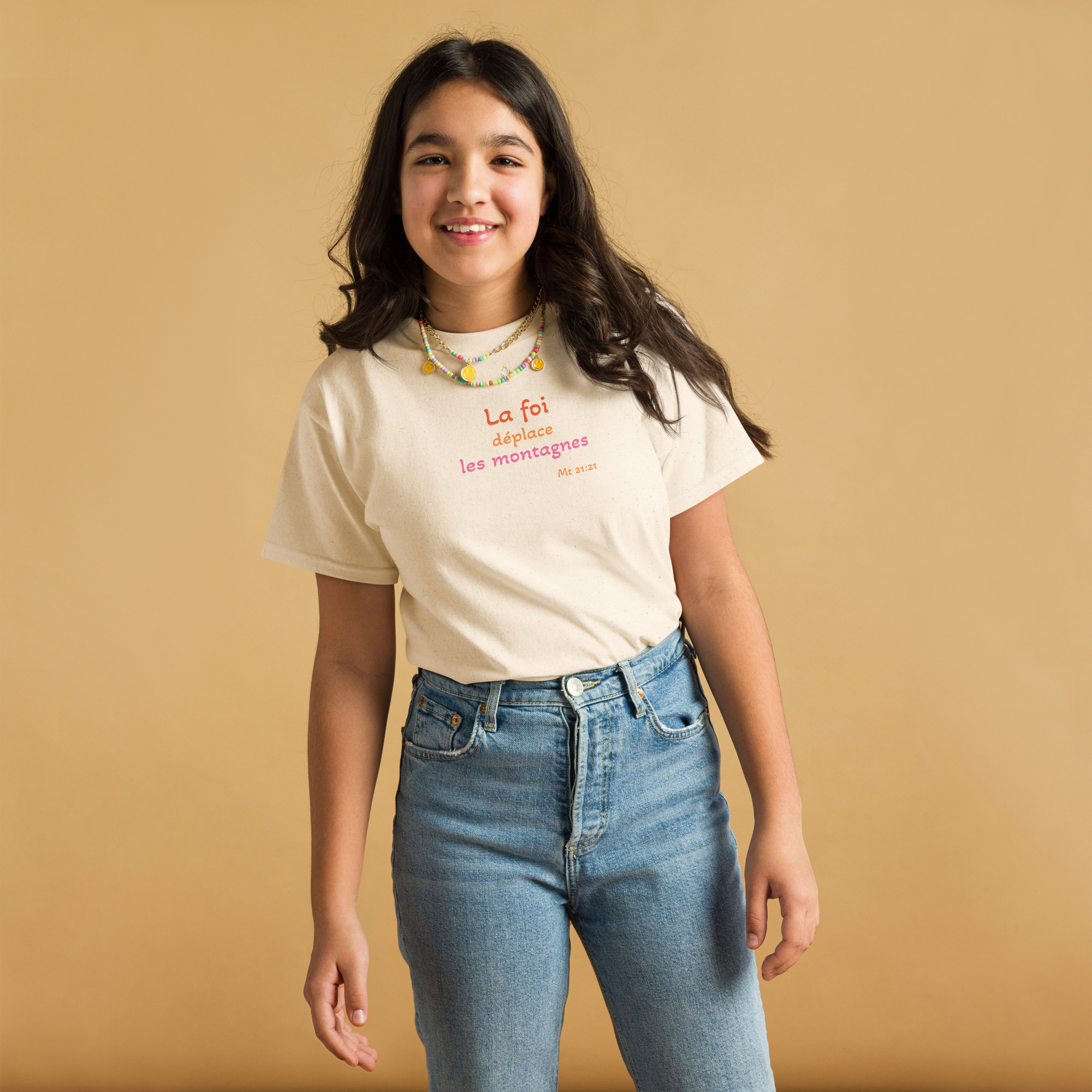T-shirt classique enfant KHAWNAN, parole « La foi déplace les montagnes », vue de face.