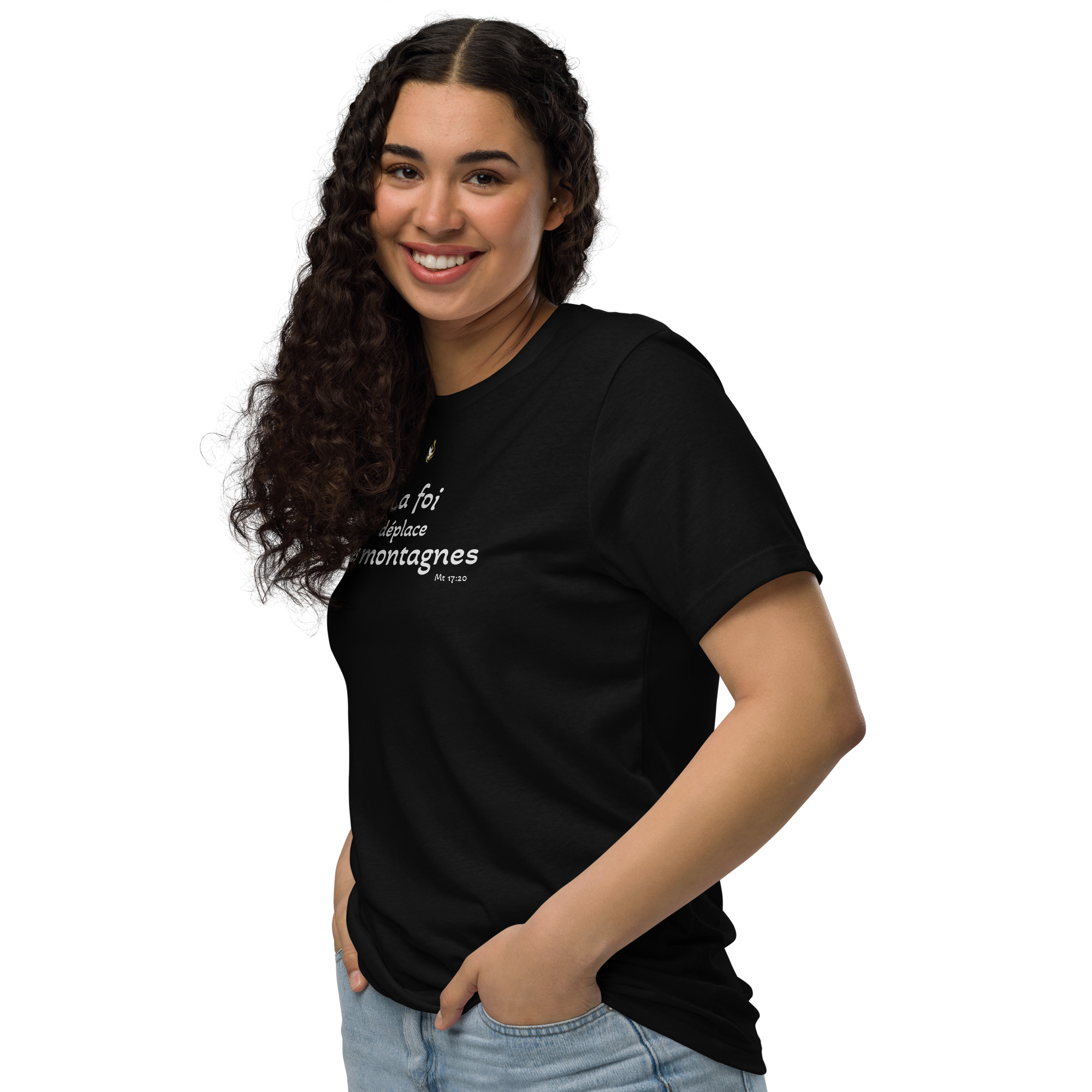 T-shirt écologique unisexe KHAWNAN noir, parole « La foi déplace les montagnes », vue de trois quarts gauche.