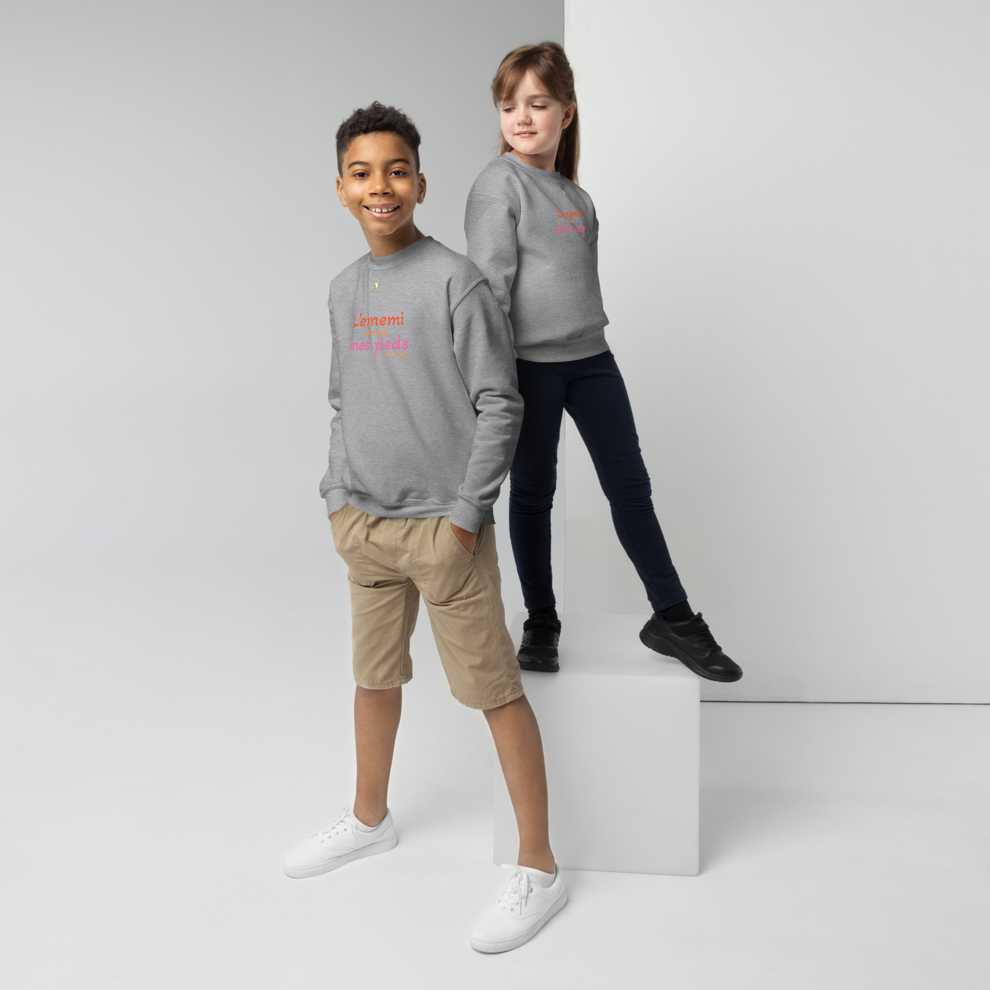 Sweat classique enfant « L’ennemi est sous mes pieds »