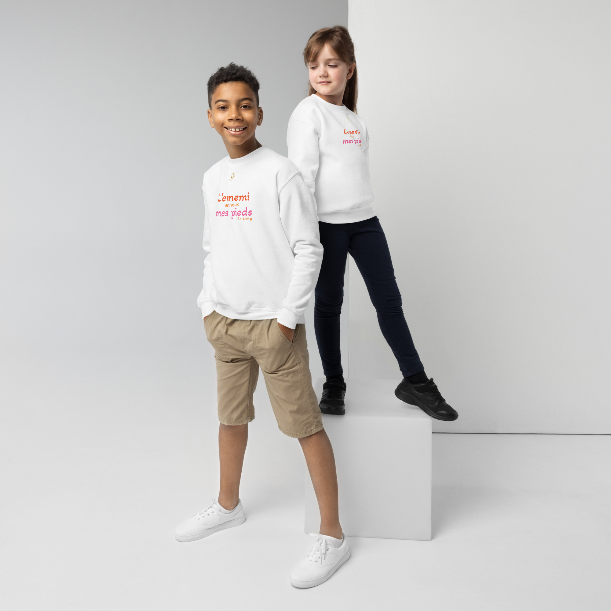 Sweat classique enfant « L’ennemi est sous mes pieds »